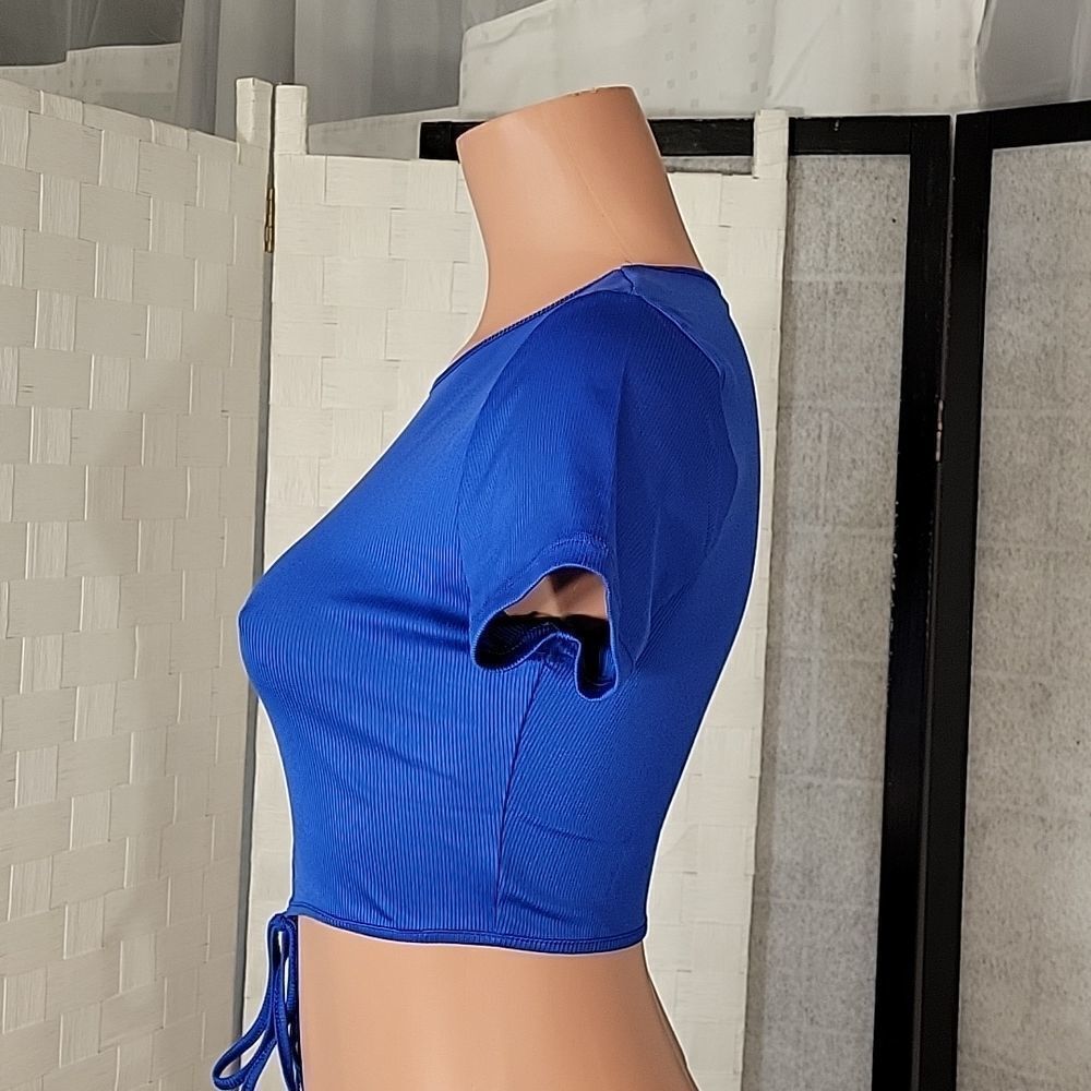 BRAND NEW LOVE J WAIST UP SHORT SLEEVE CREW NECK WOMEN"S CROP TOP - Picture 10 of 12